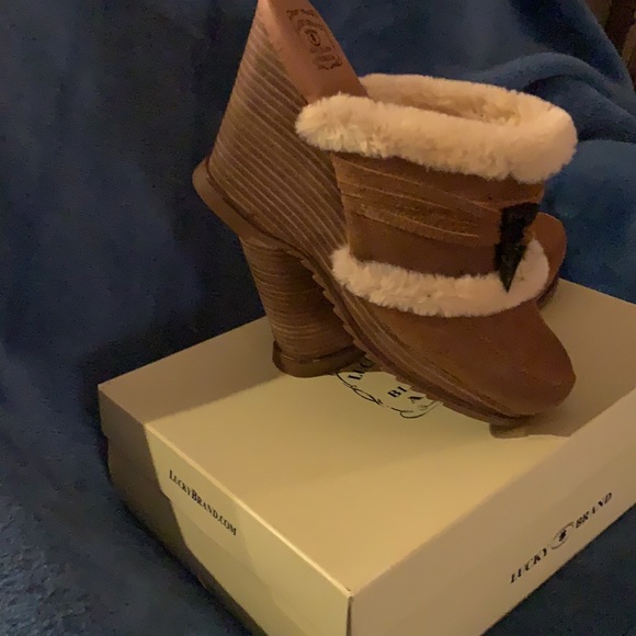 Lucky Brand Mules!  Adorable, MINT Condition!  Size 10 - Picture 2 of 9
